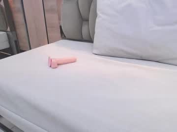 Cam for jenna_neill
