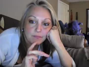 Cam for leo_lady_8675309