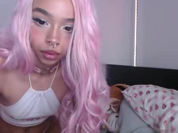 Cam for zoweybunni