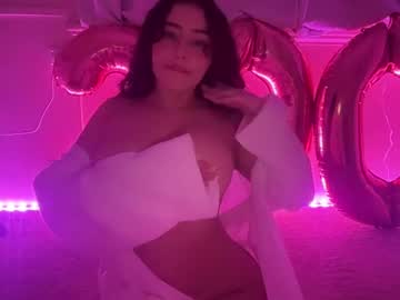 Cam for cuddlymoana