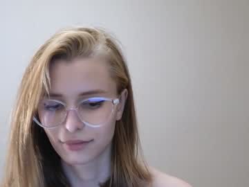 Cam for elsa_limerence
